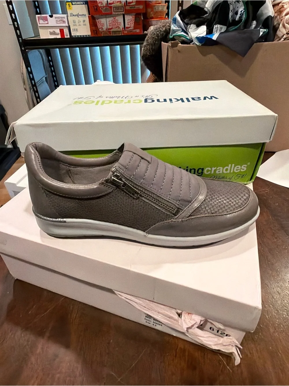 Walking Cradles Women’s Orion Walking Low  Slip On Shoe slate gray size 6.5 M